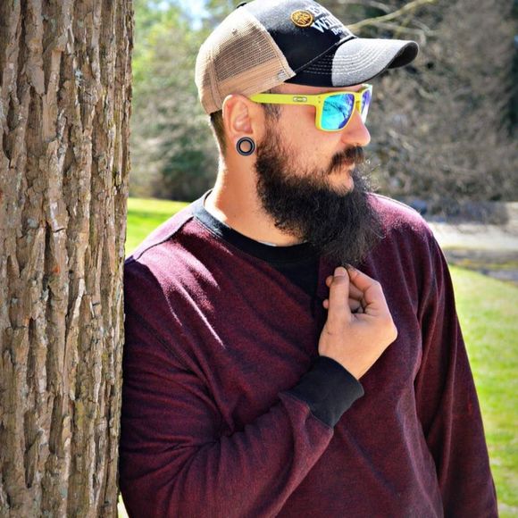 Meet your Posher, Josh - Picture 1 of 1